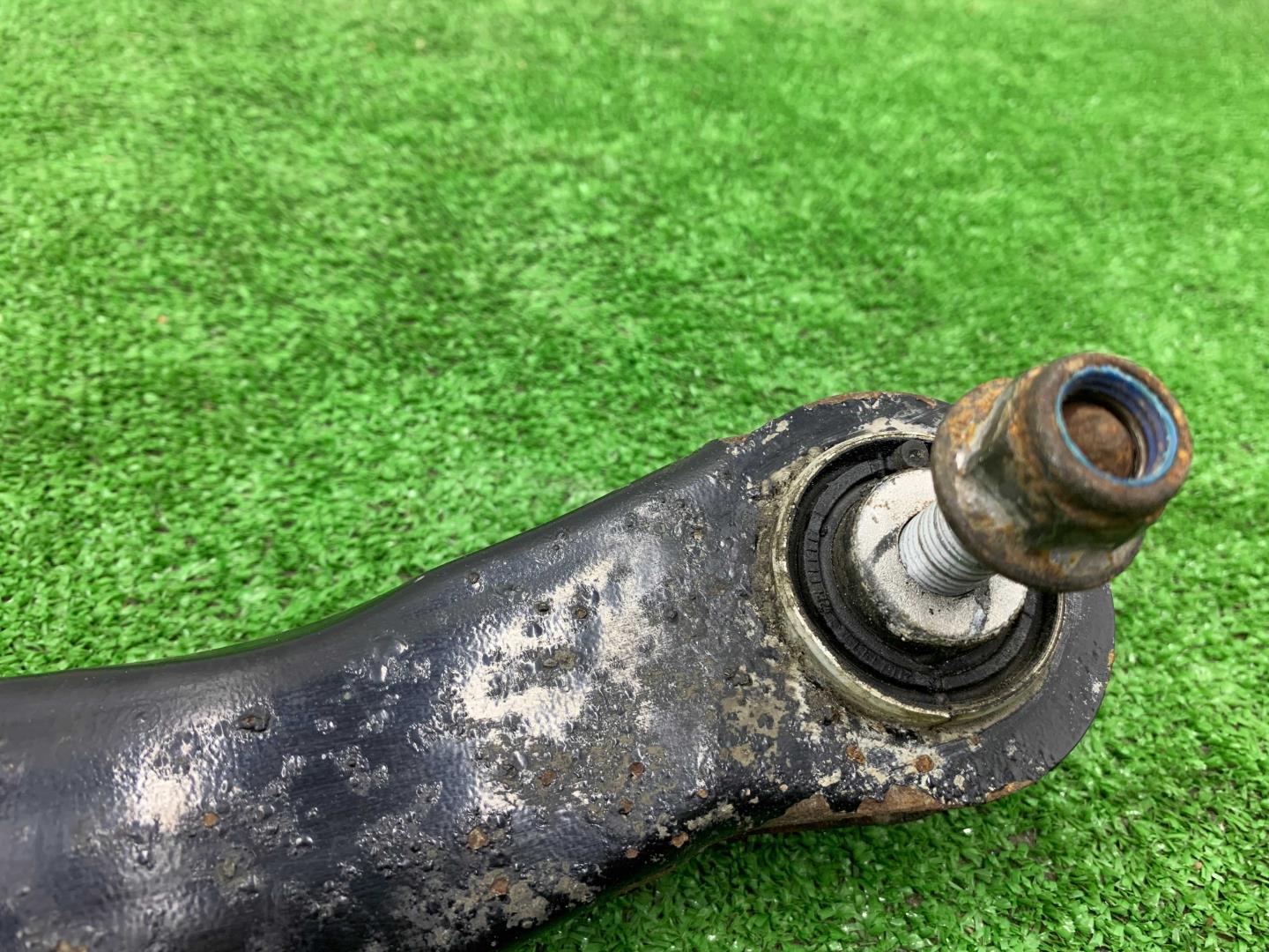 Рычаг задний правый