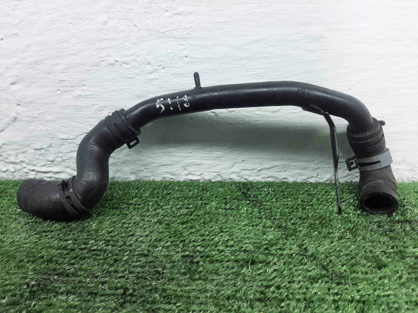 Трубка системы охлаждения