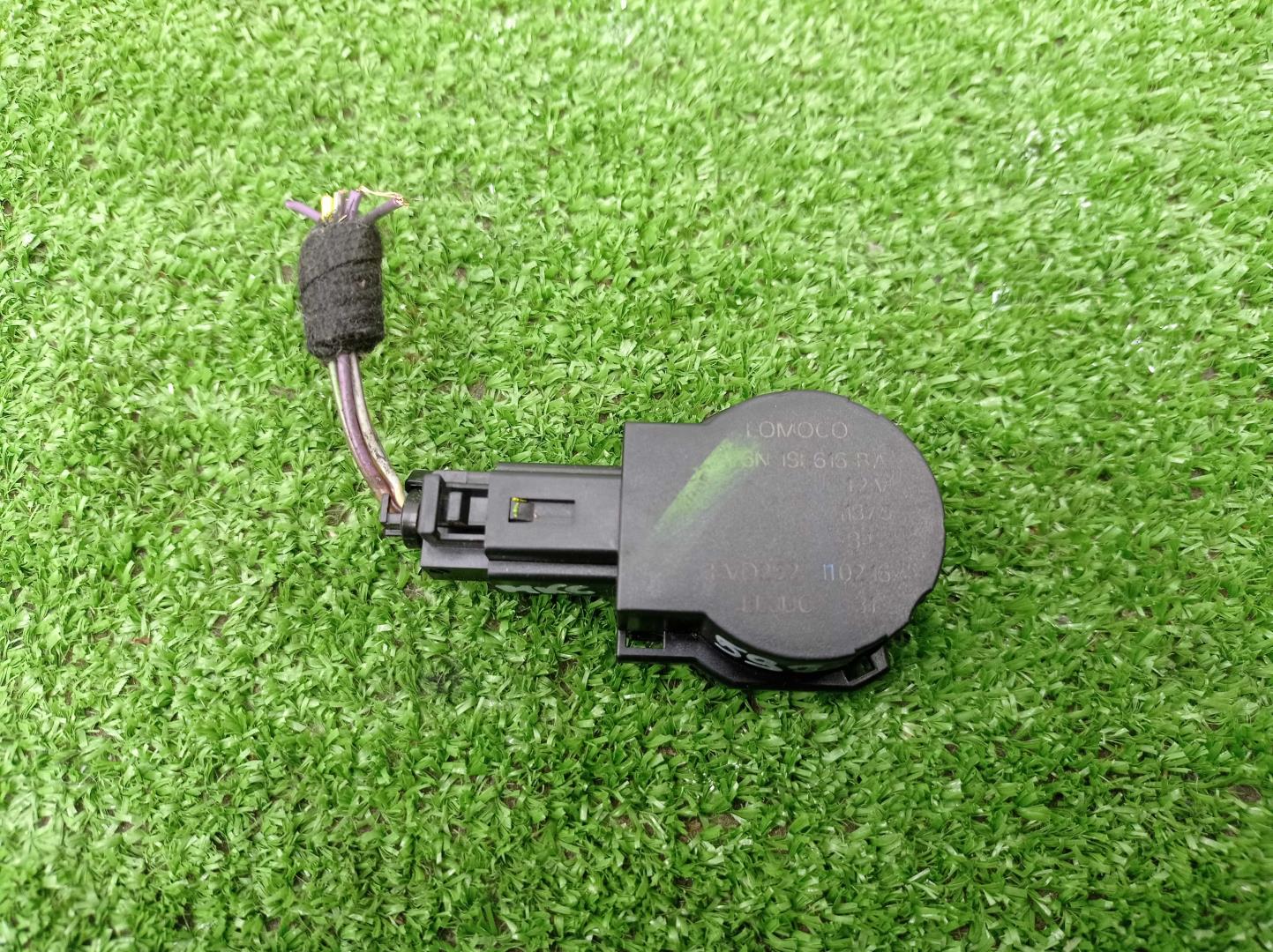 Моторчик заслонки печки