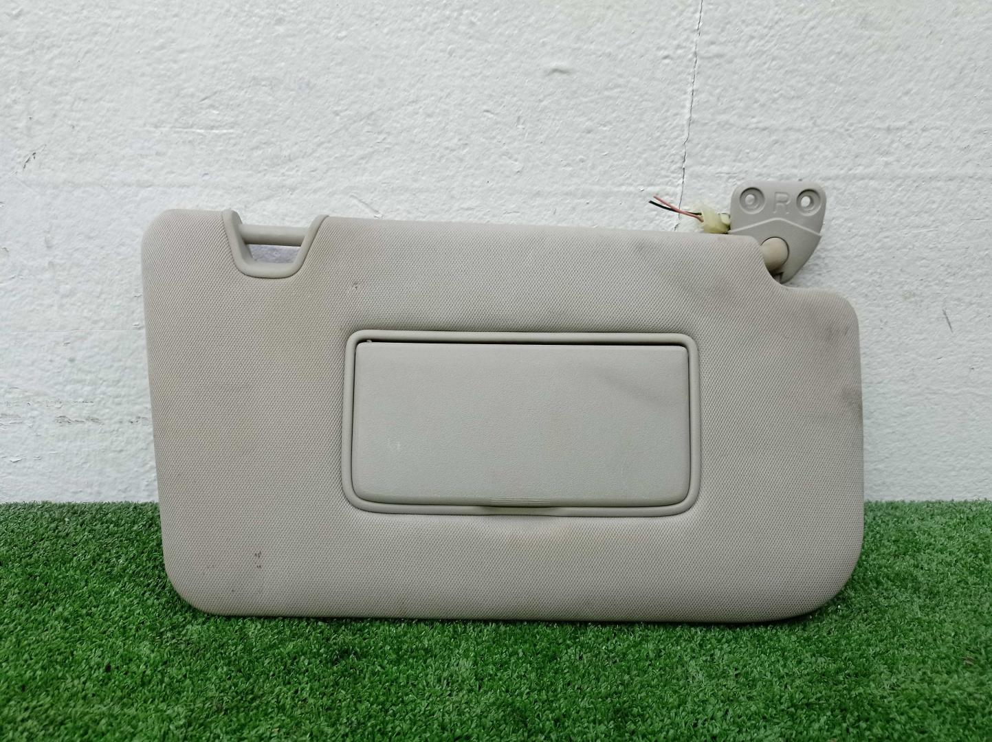 Козырек солнцезащитный