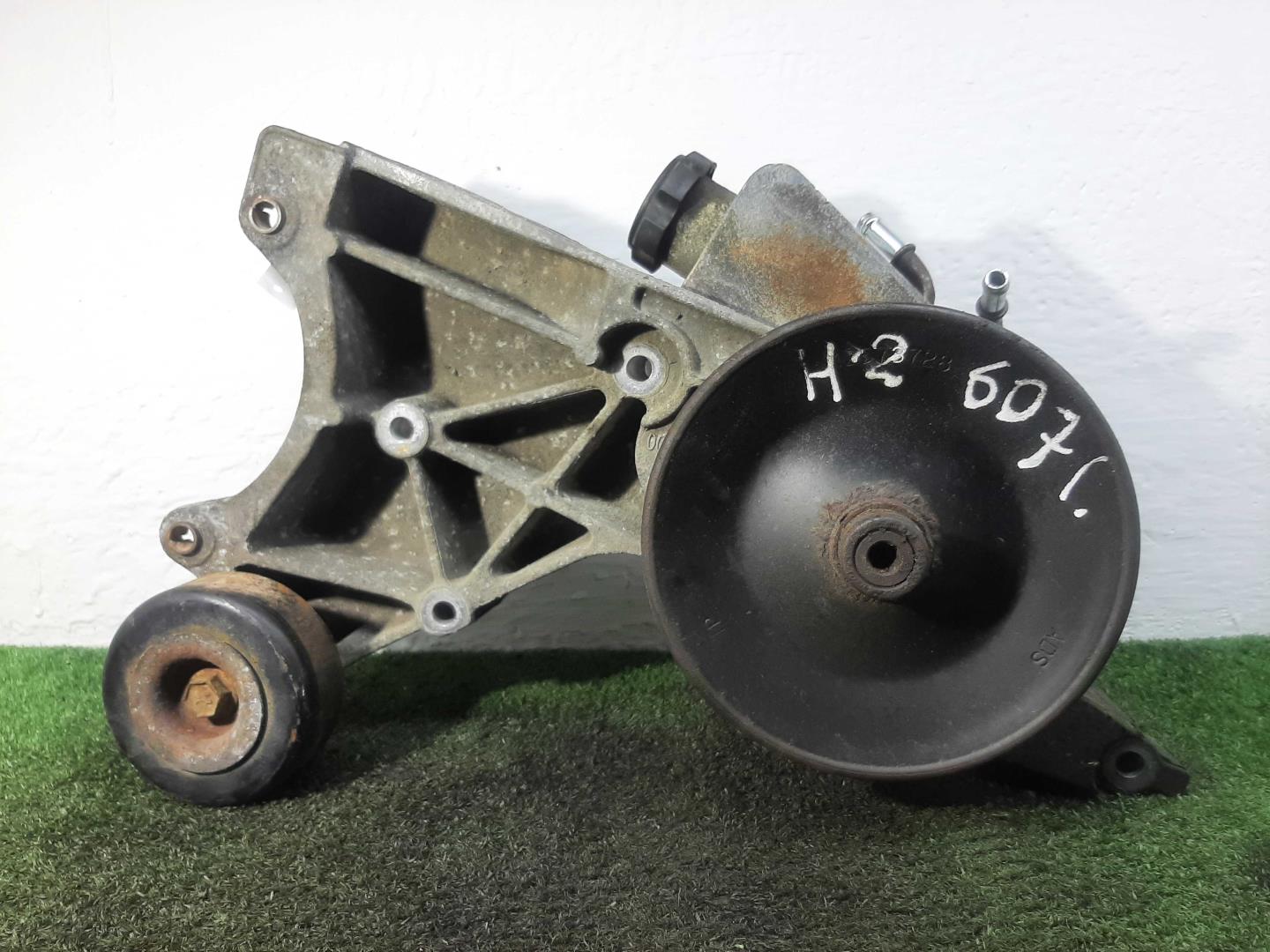 Насос ГУР (гидроусилитель руля)