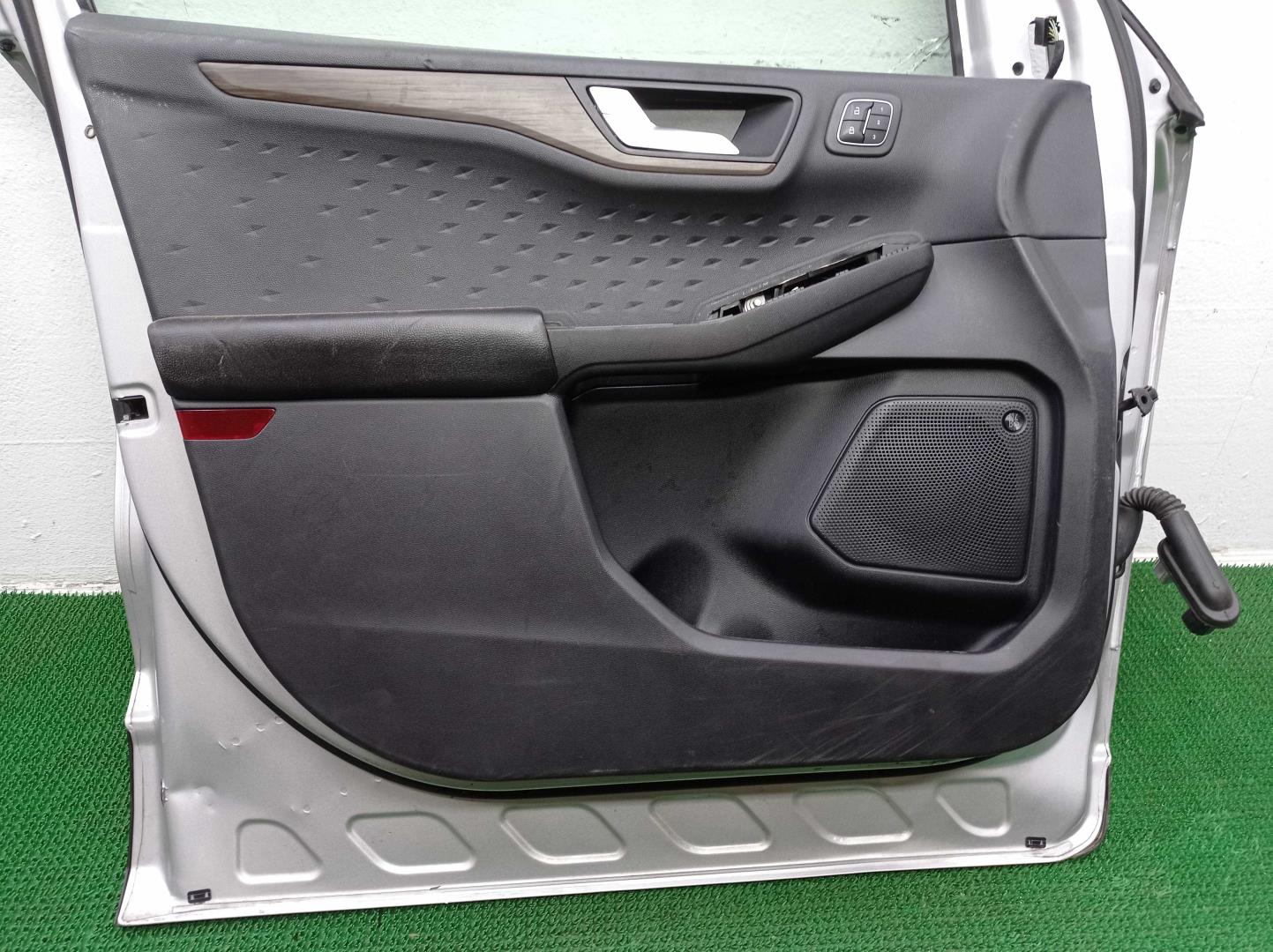 Накладка (кузов наружные)