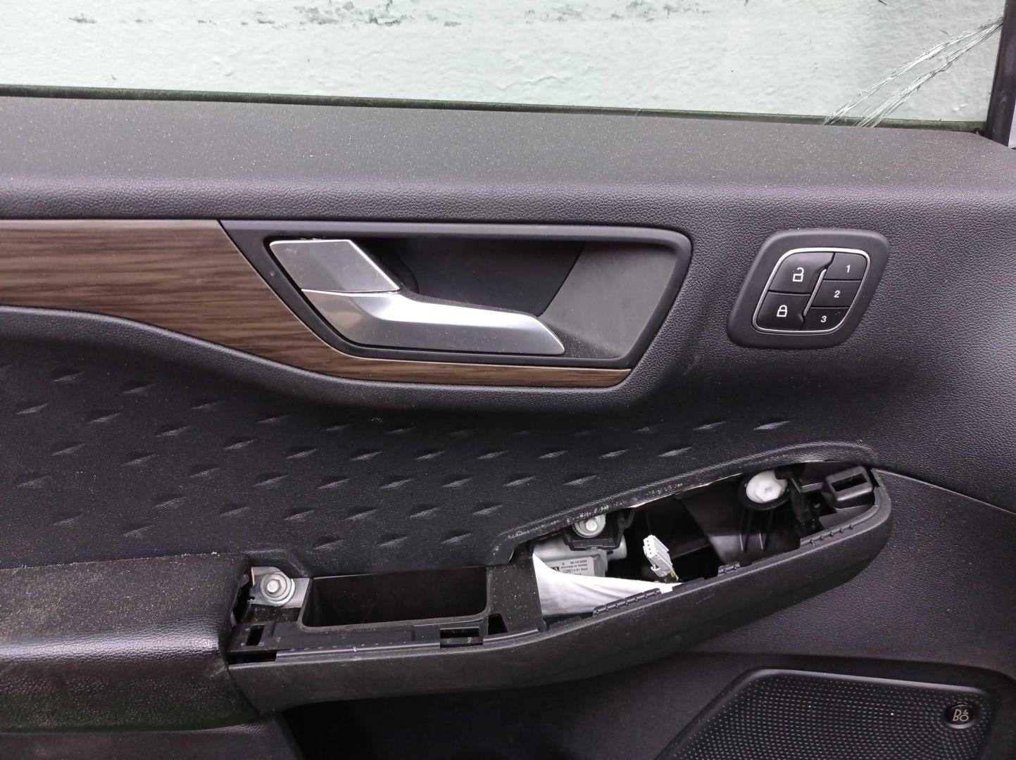 Накладка (кузов наружные)