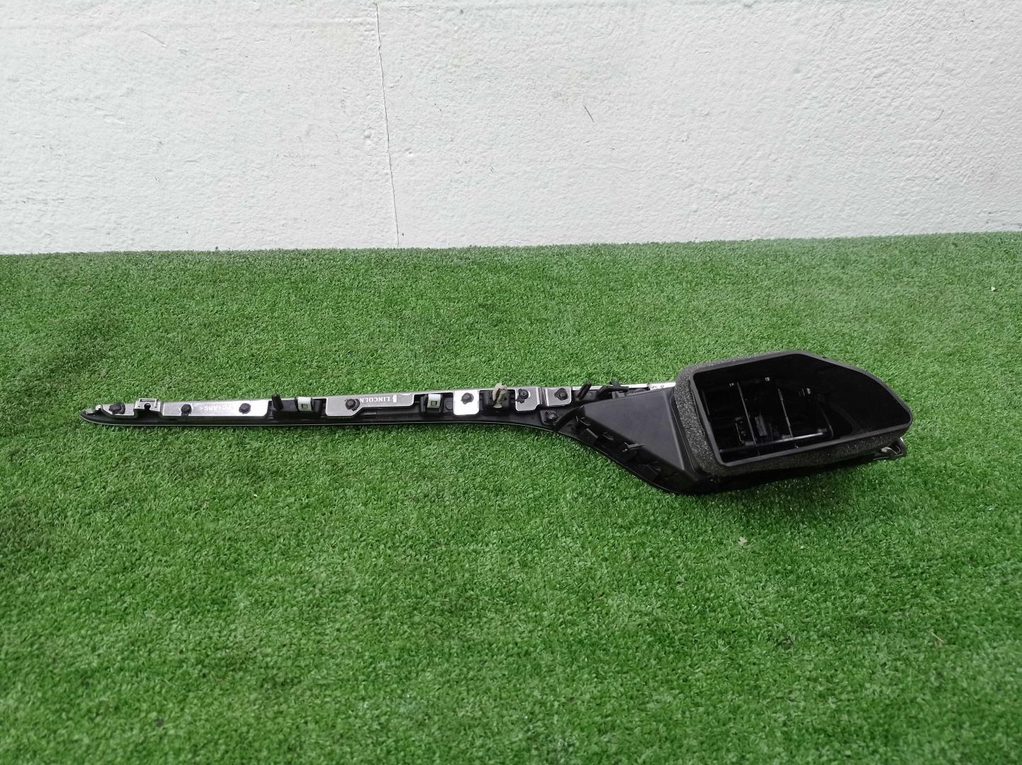 Дефлектор воздушный