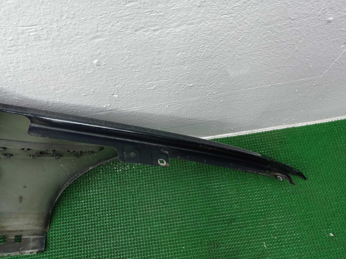 Крыло переднее левое