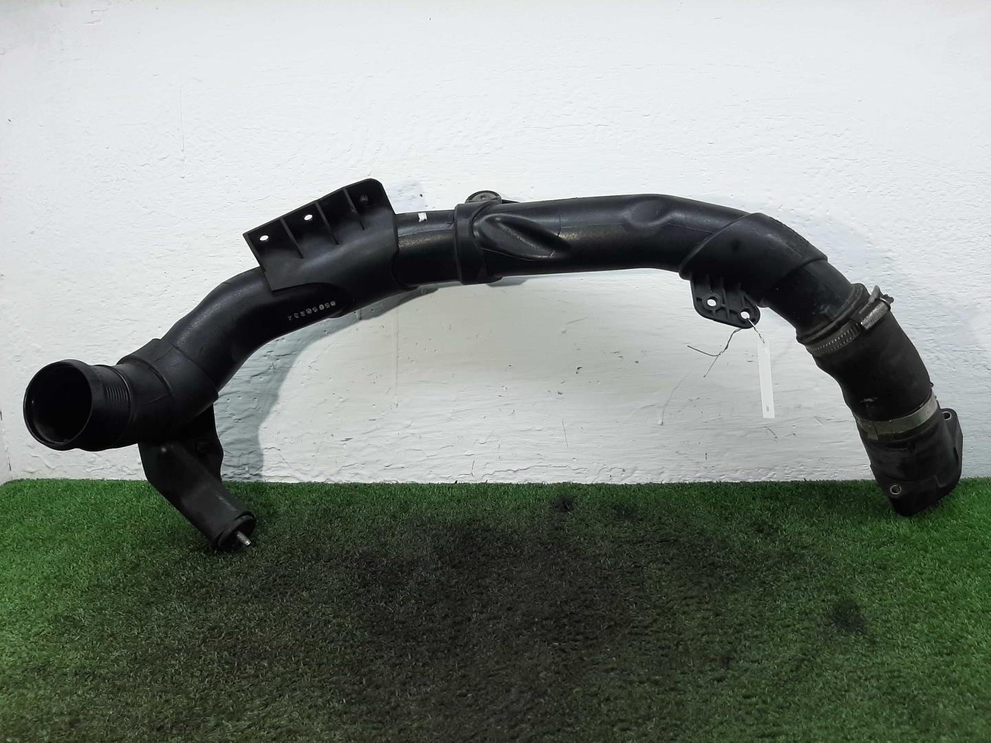 Патрубок интеркулера