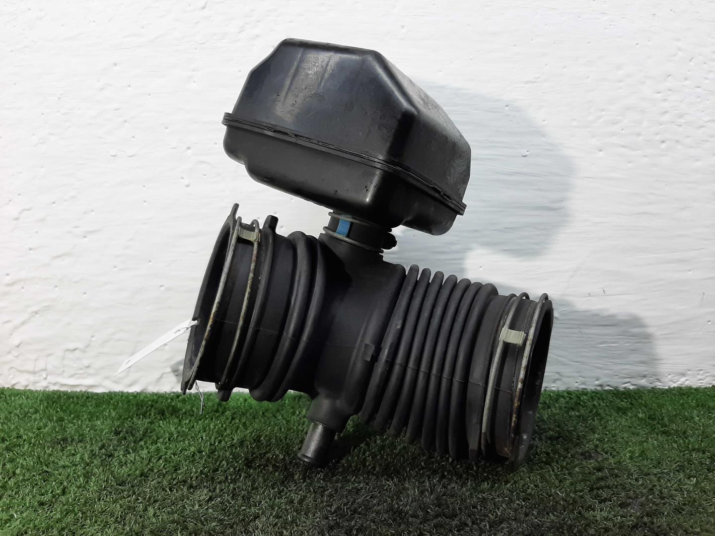 Патрубок воздушного фильтра