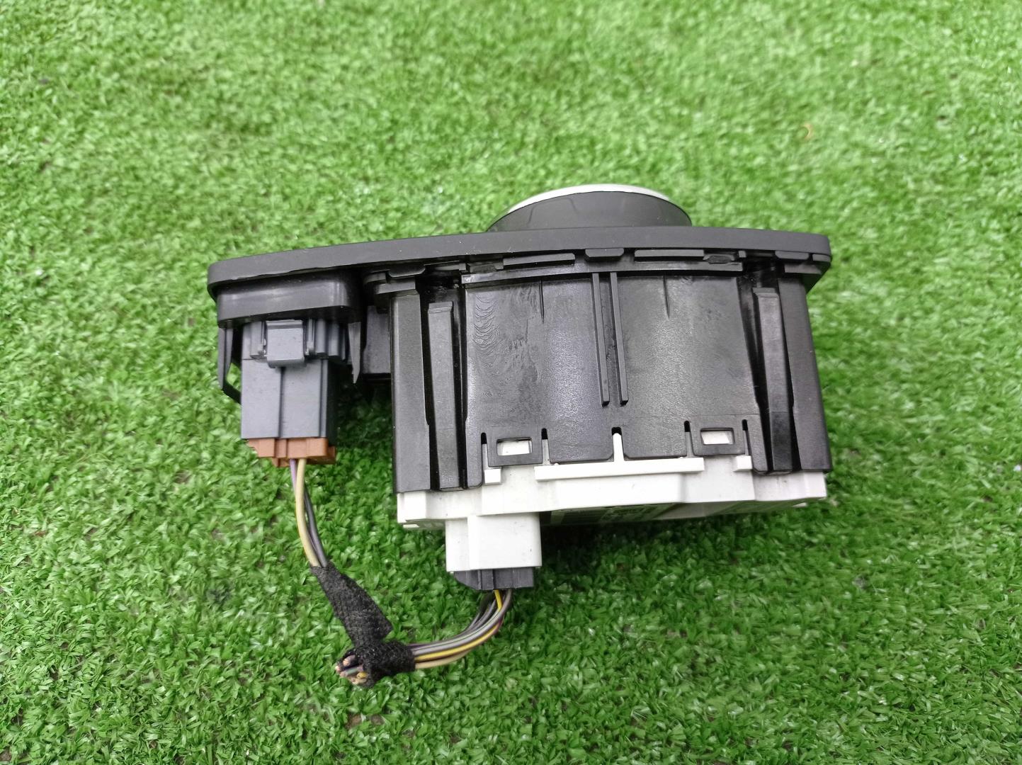 Переключатель света фар