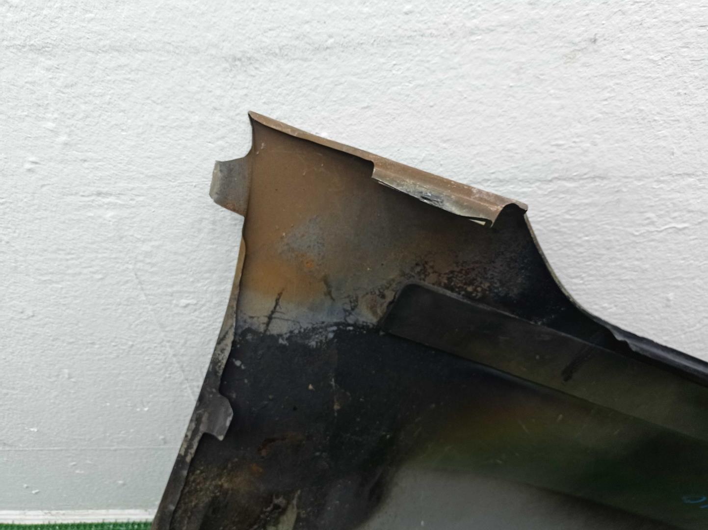 Крыло переднее левое