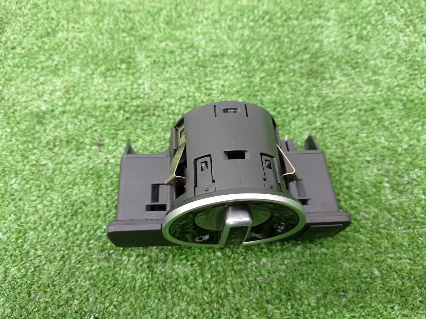 Переключатель света фар