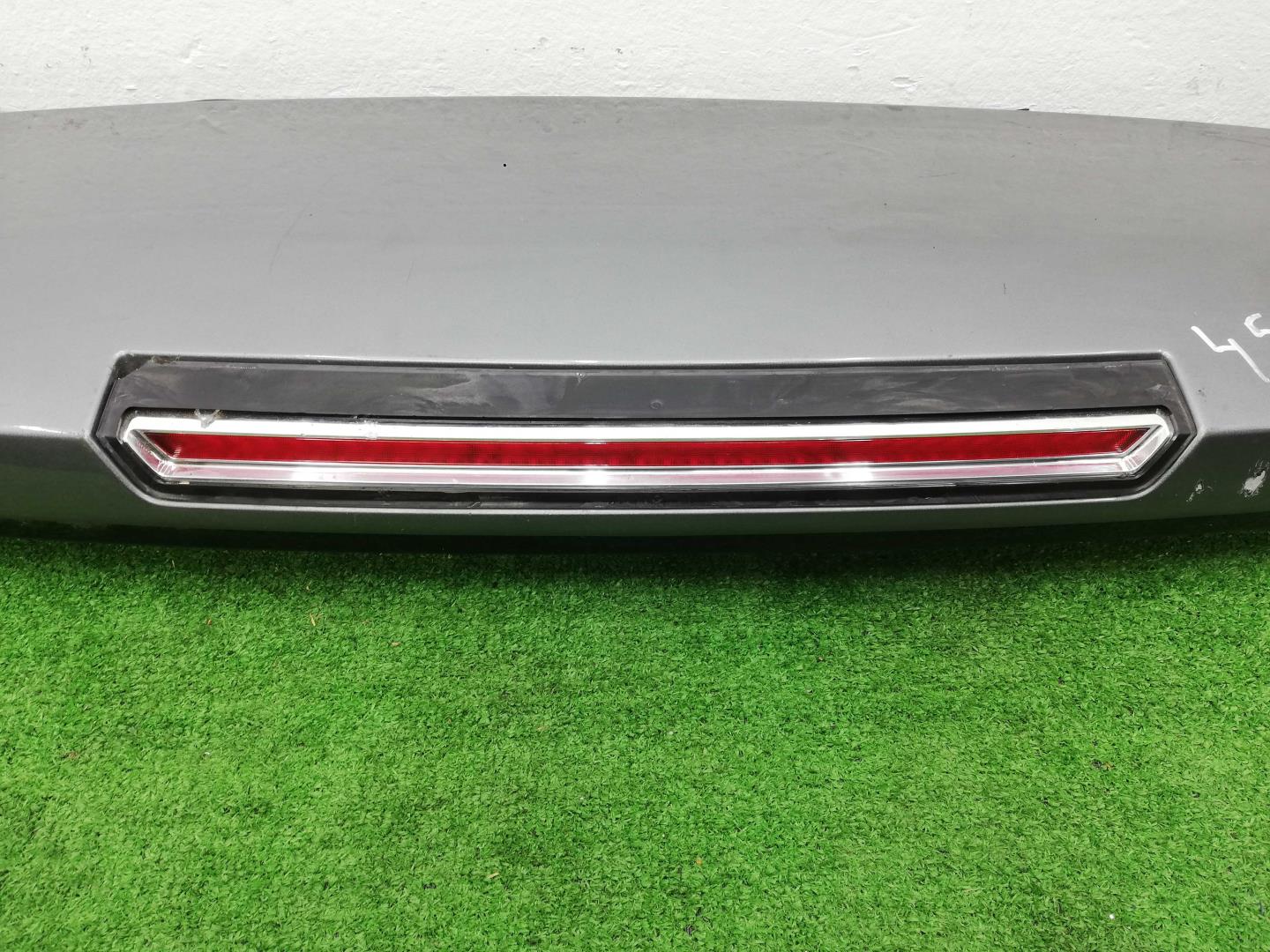 Спойлер (дефлектор) крышки багажника