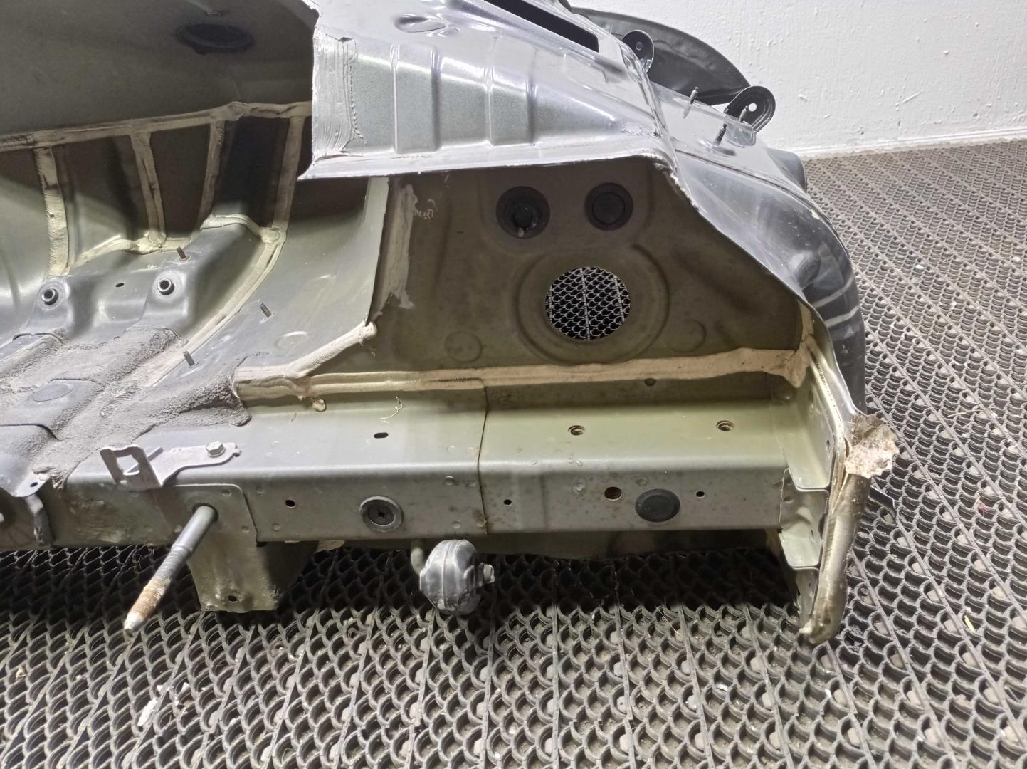 Крыло заднее левое