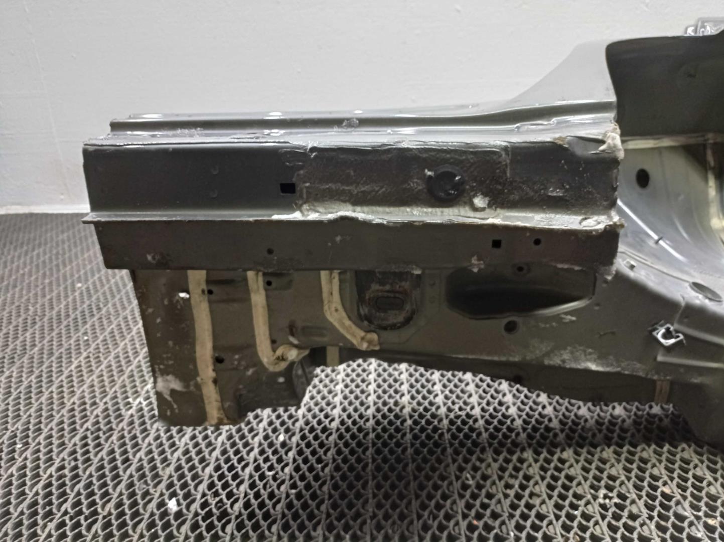 Крыло заднее левое