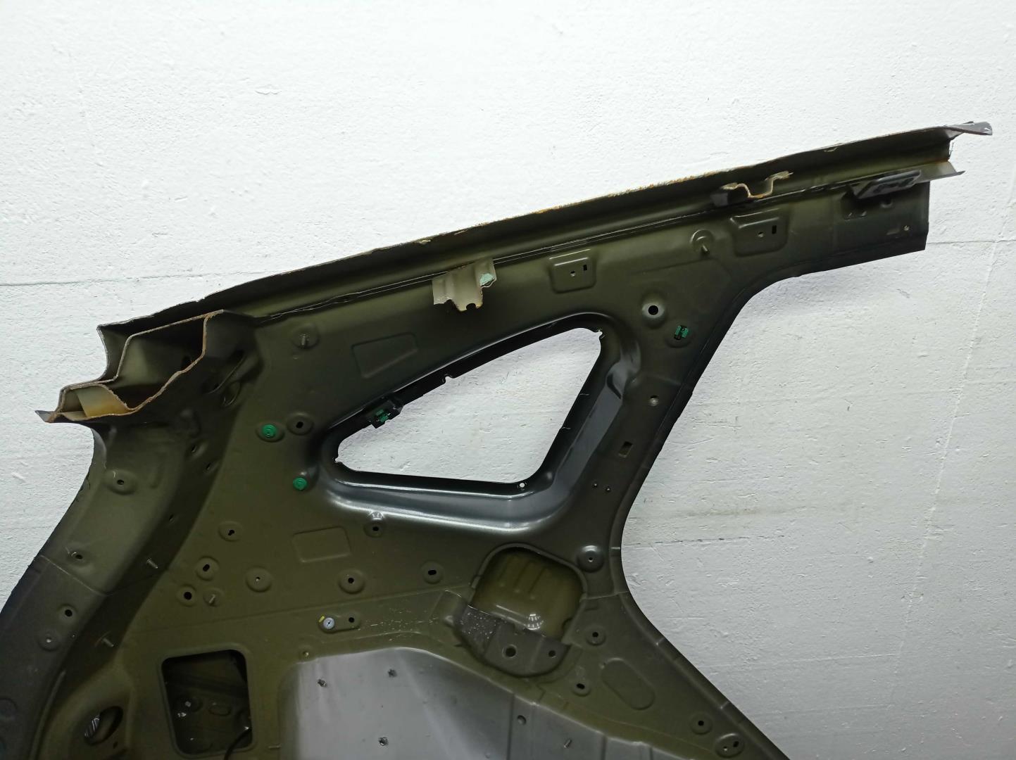 Крыло заднее левое