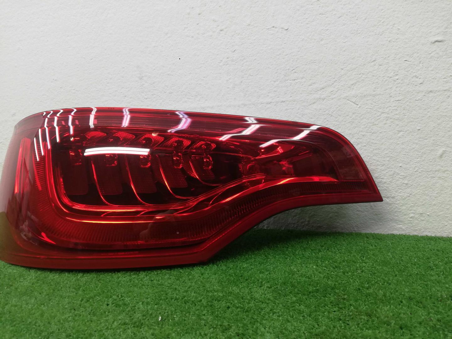 Фонарь задний внутренний левый