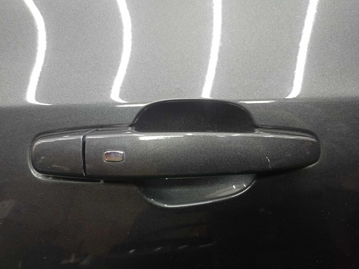 Дверь задняя правая