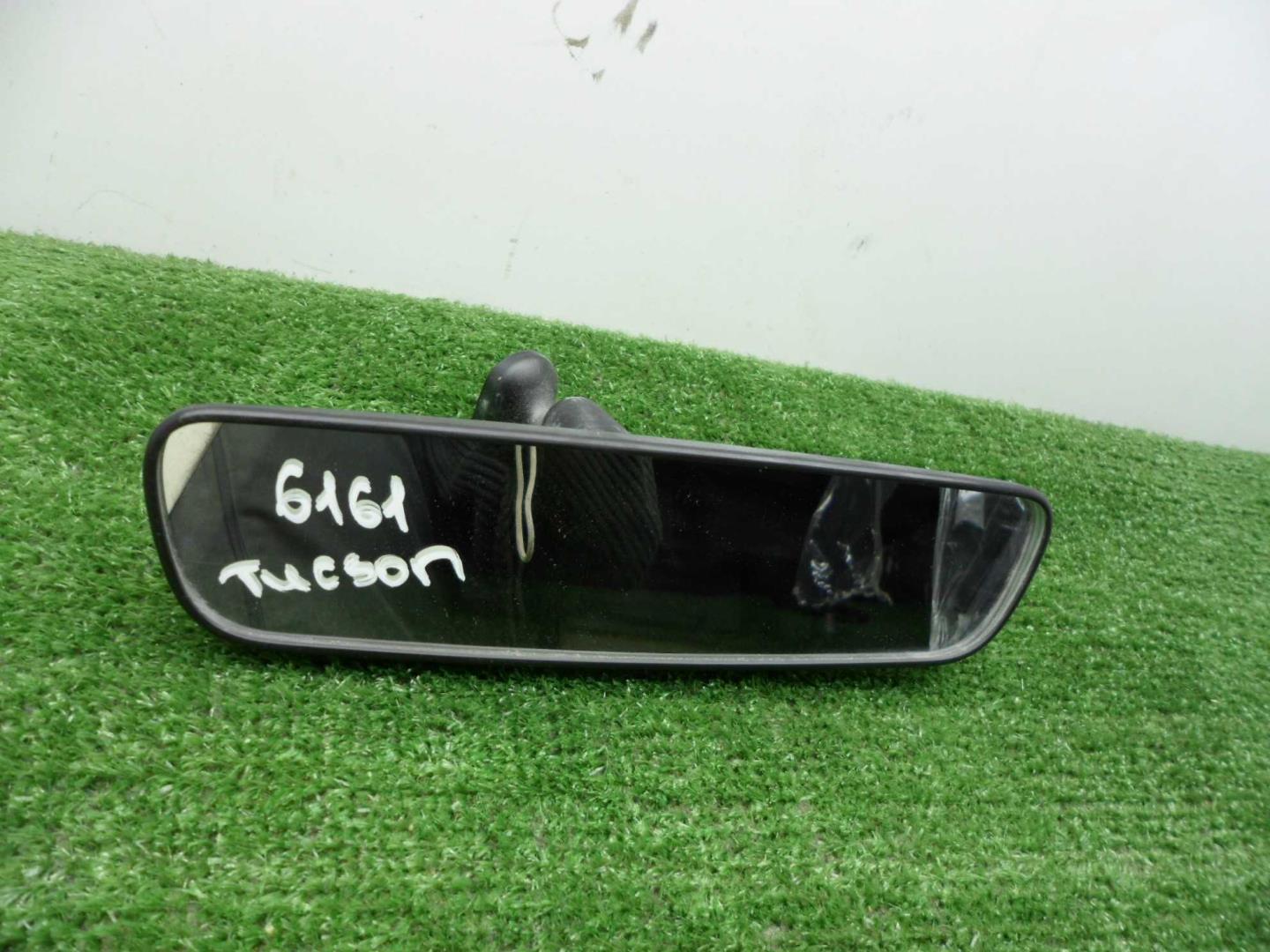 Зеркало заднего вида