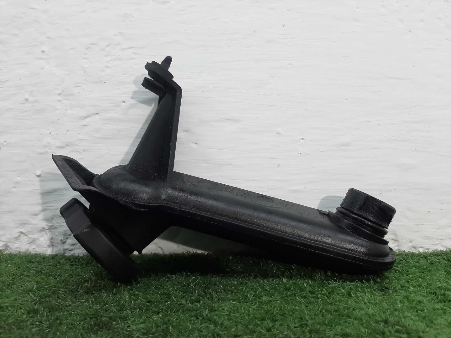 Маслозаливная горловина