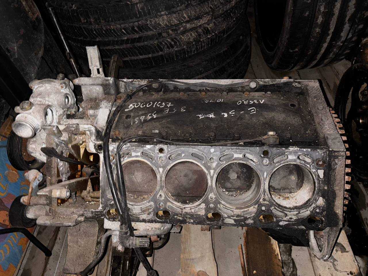 Блок двигателя