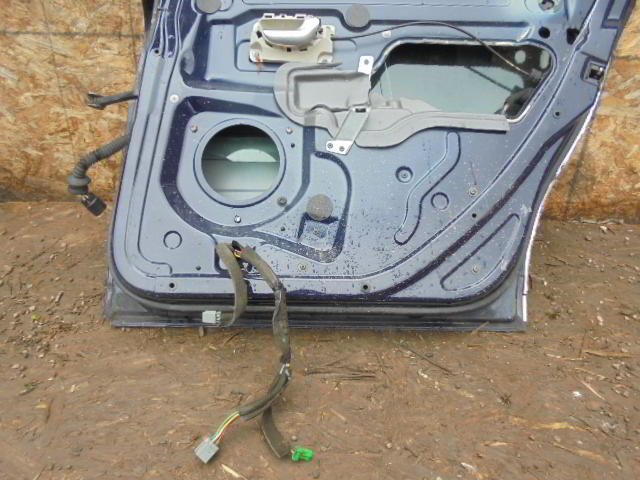 Дверь задняя правая