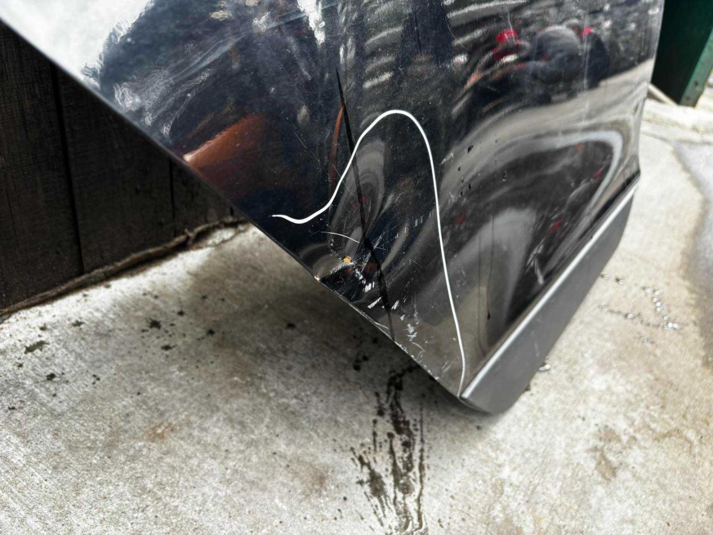 Дверь задняя правая