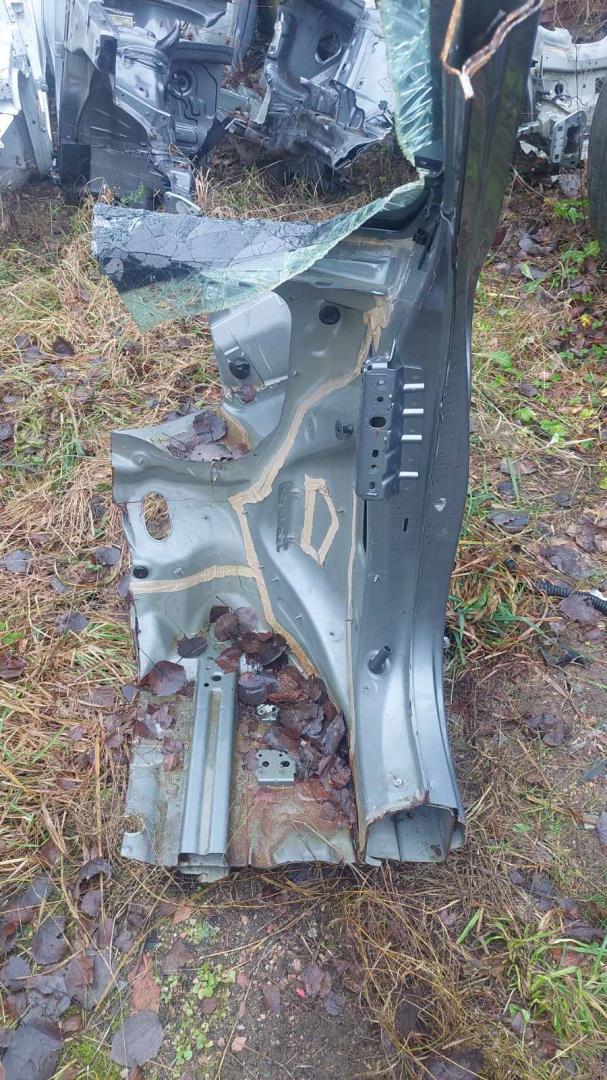 Лонжерон передний правый