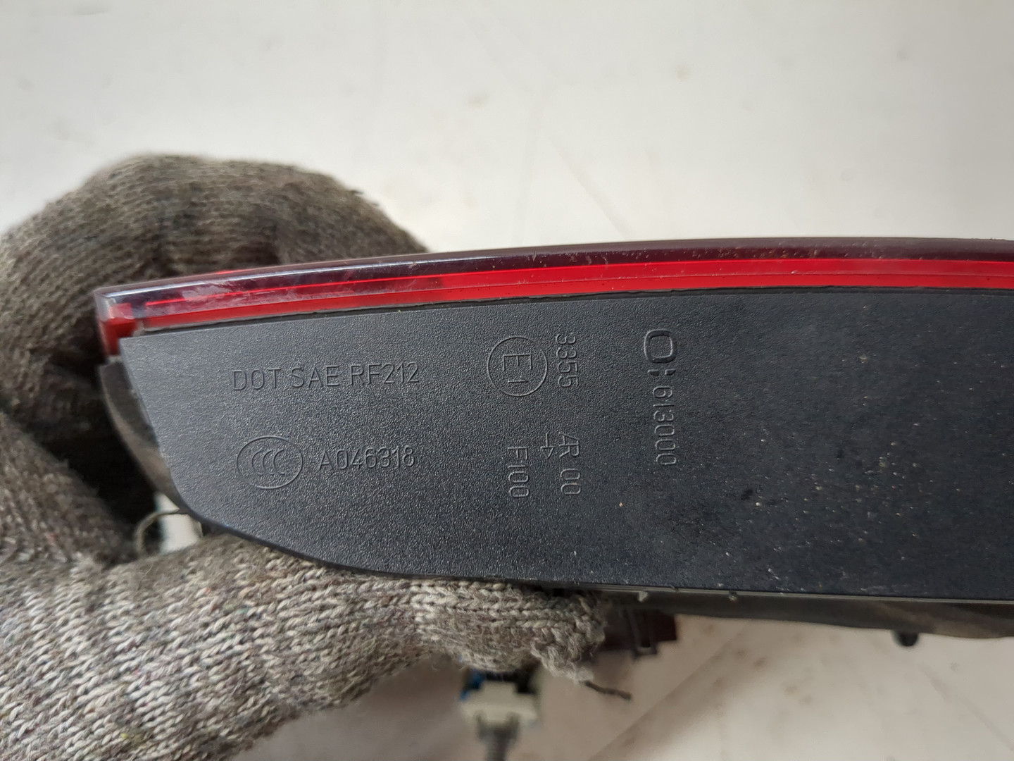 Фонарь задний внутренний левый