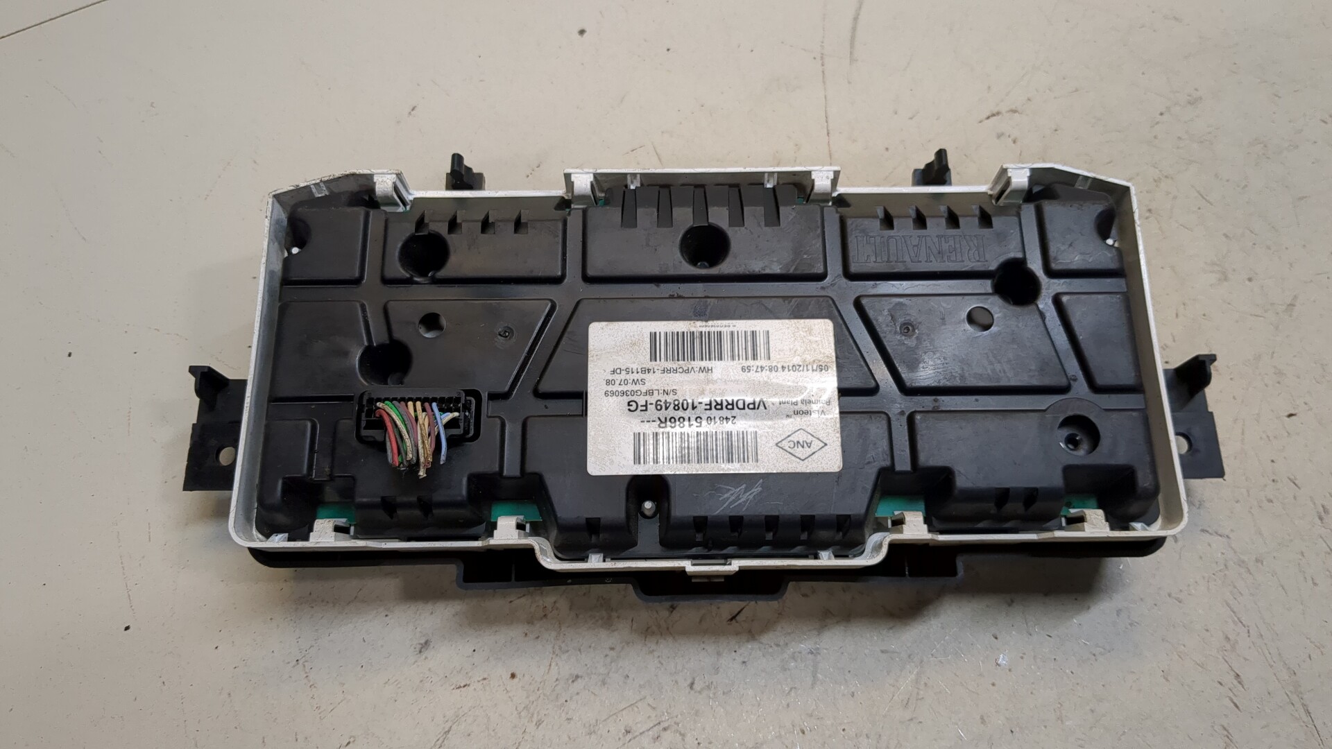 Панель приборов