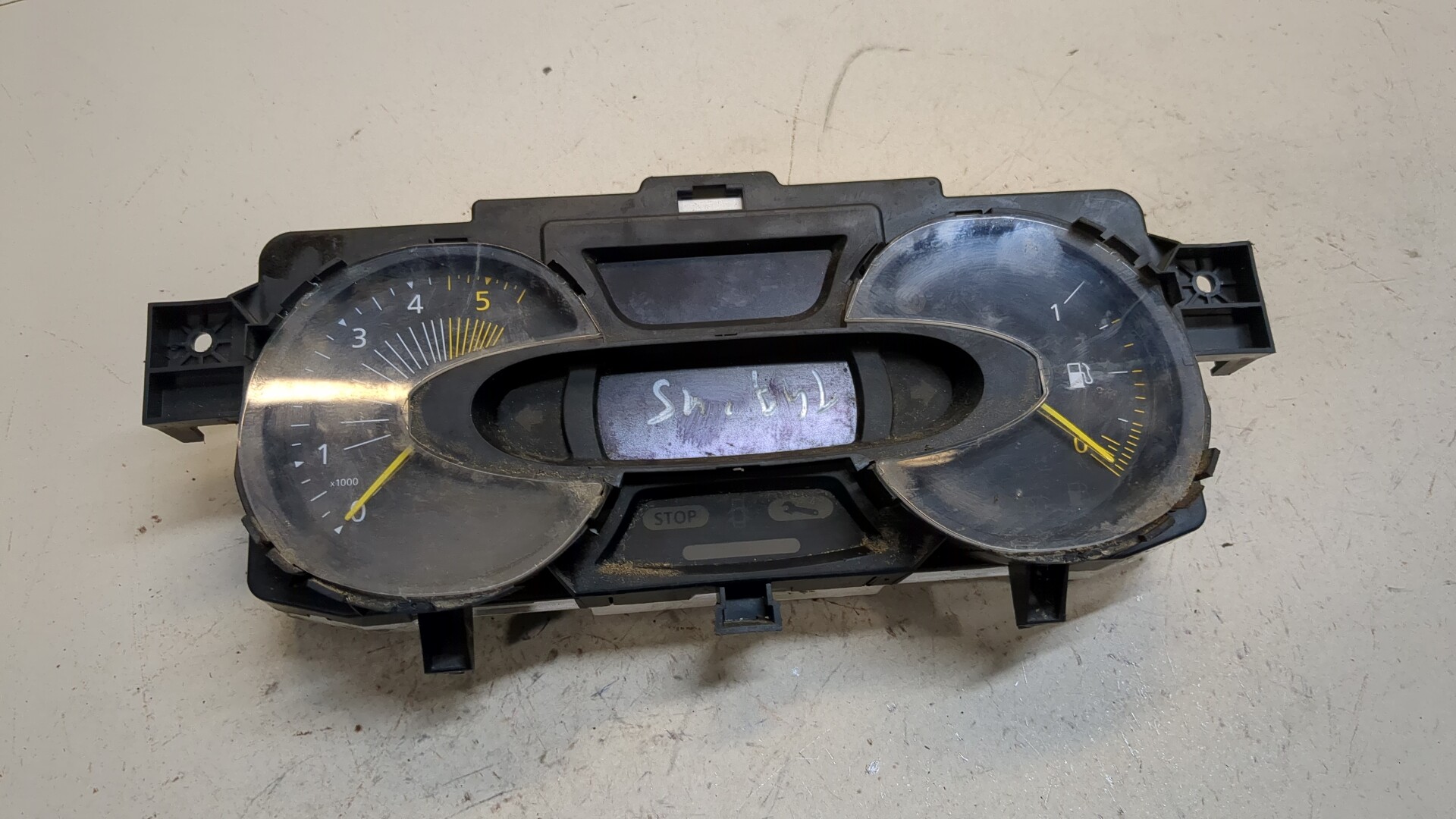 Панель приборов