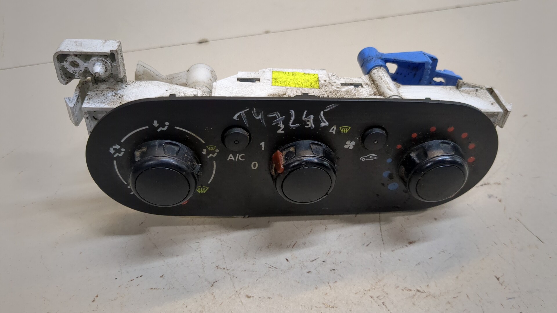 Переключатель отопителя