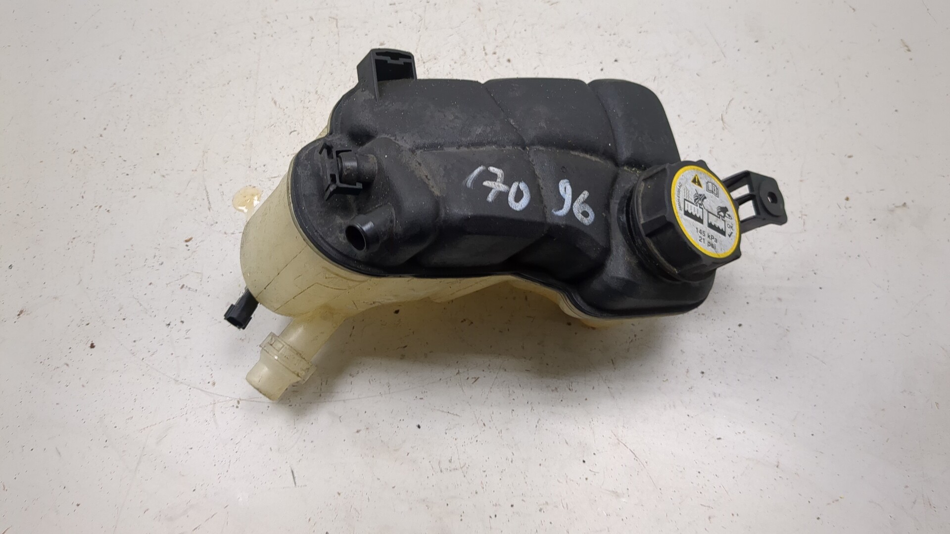 Бачок расширительный