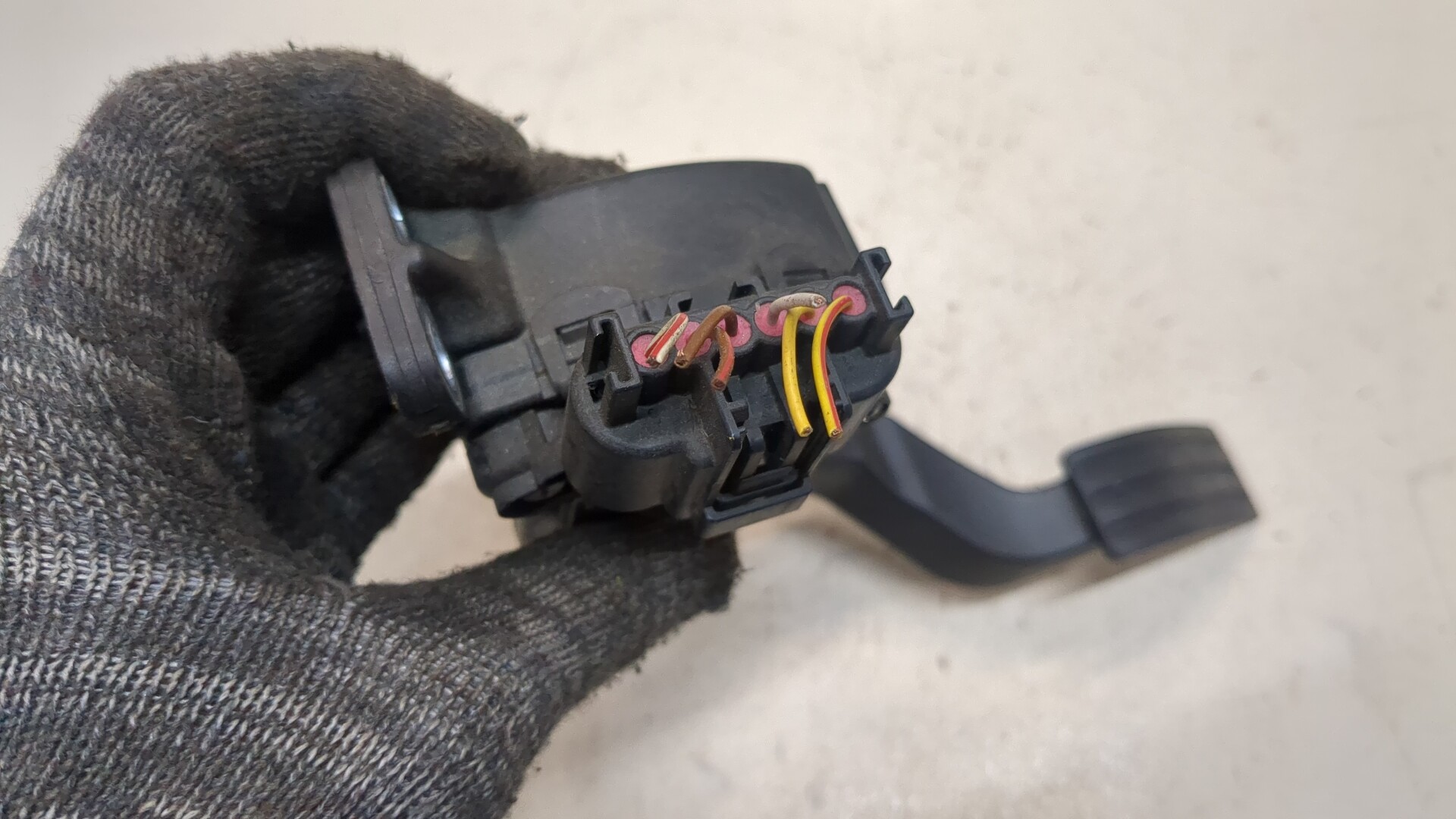 Педаль газа