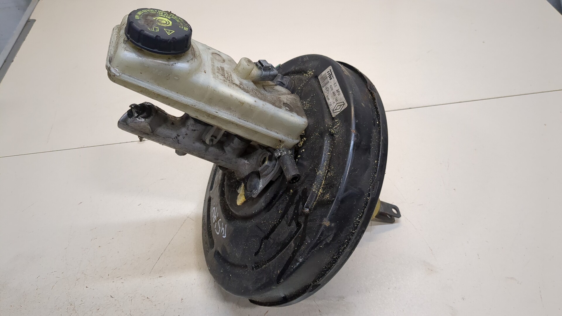 Цилиндр тормозной главный