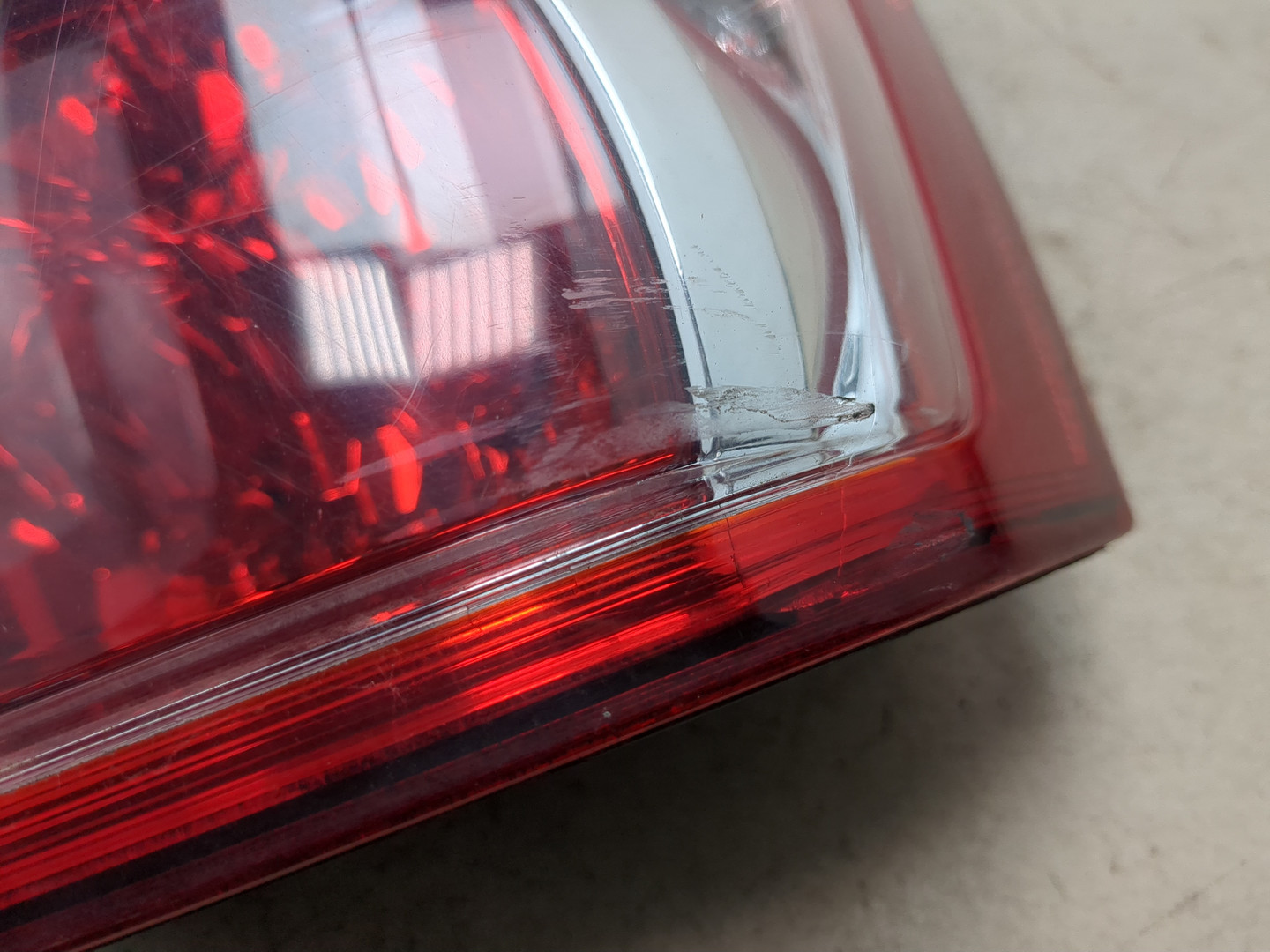 Фонарь задний правый