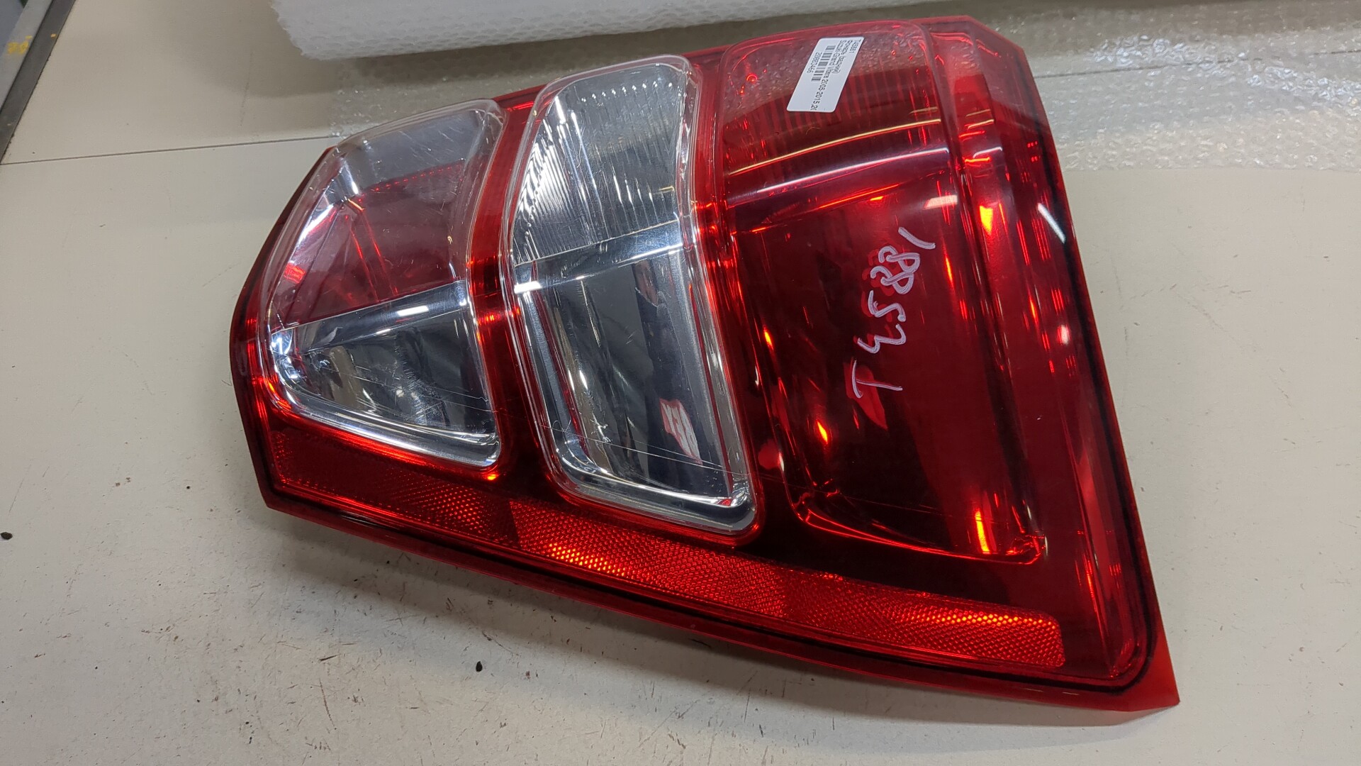 Фонарь задний правый