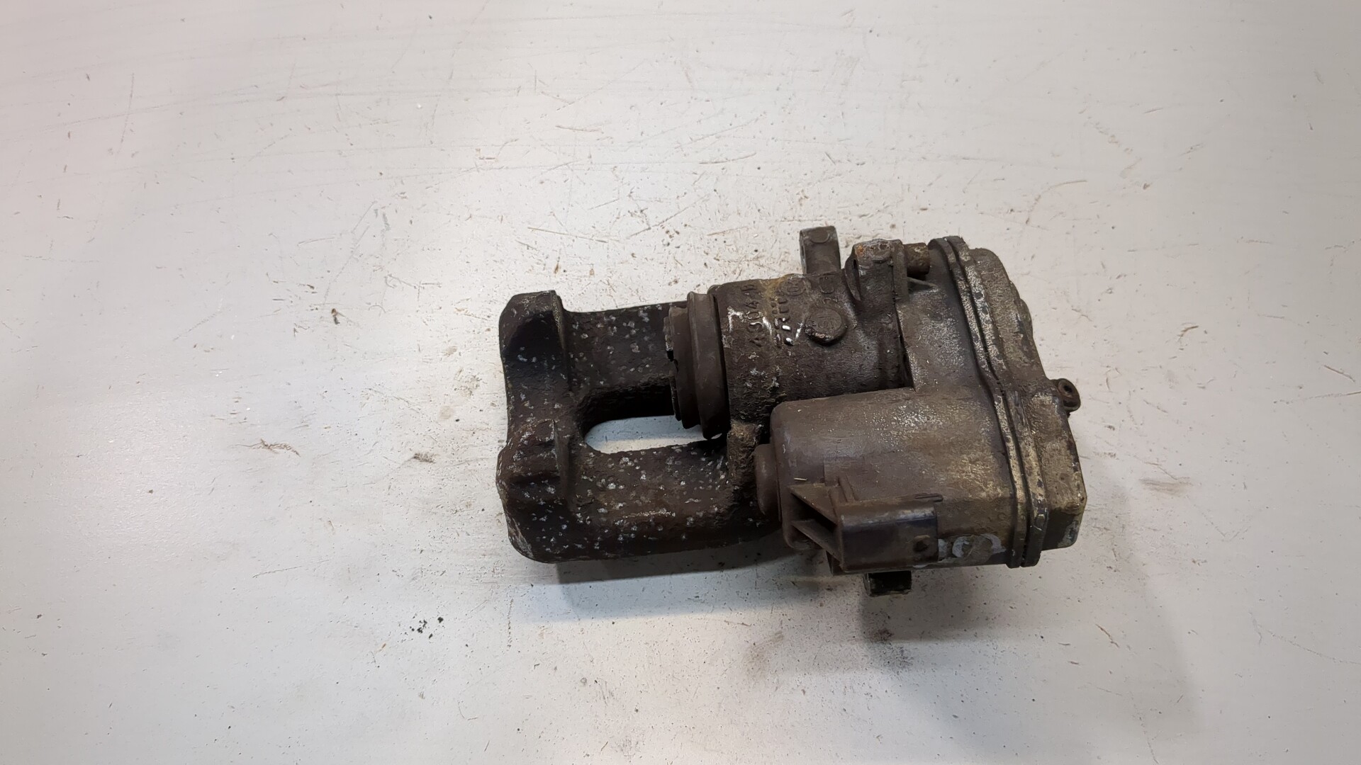 Суппорт задний правый