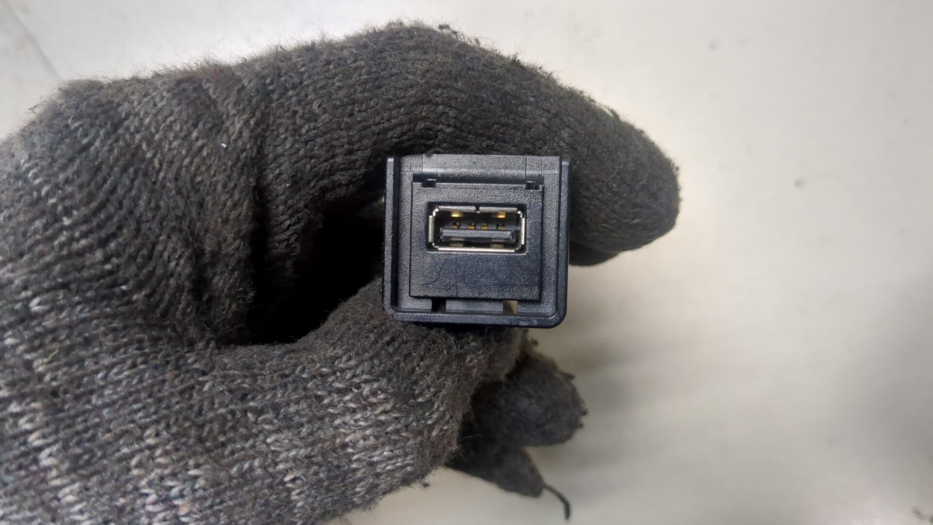 Гнездо AUX / USB IN для FX/QX70 (S51) 2008-2019