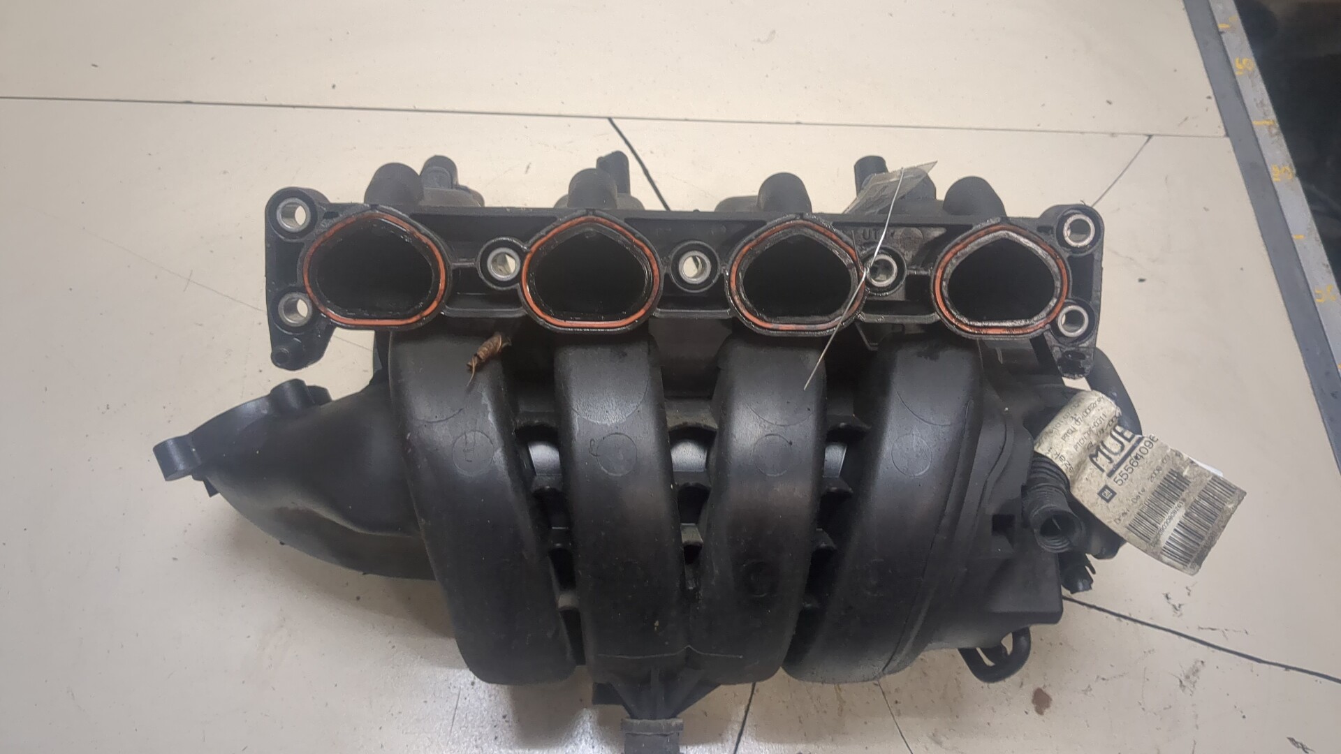 Коллектор впускной