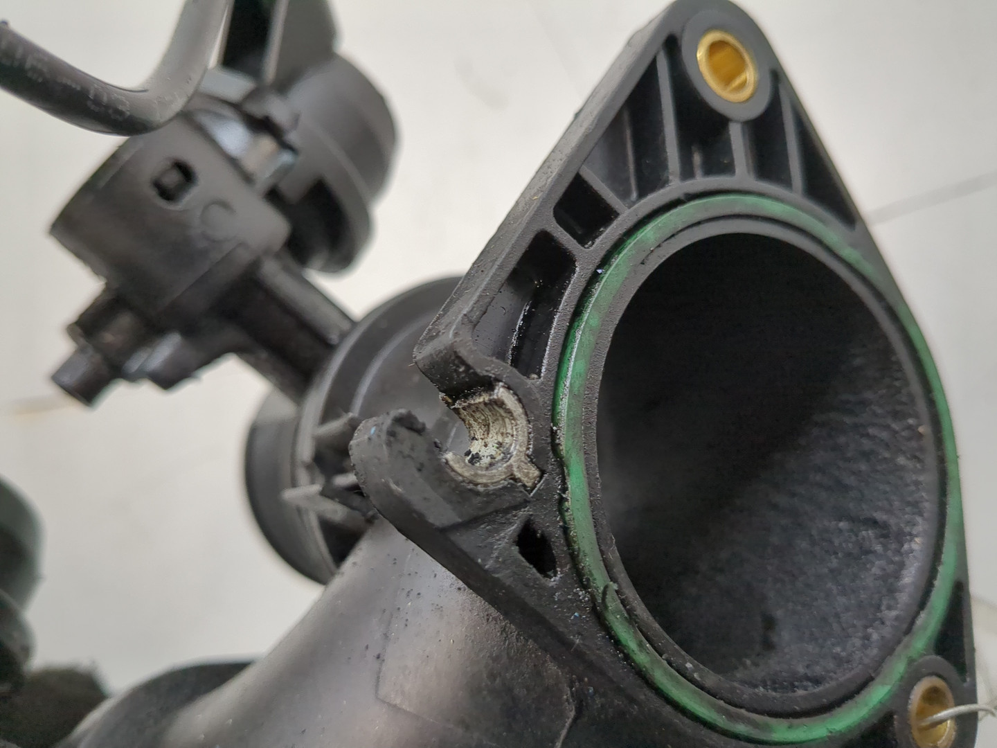 Заслонка дроссельная электрическая