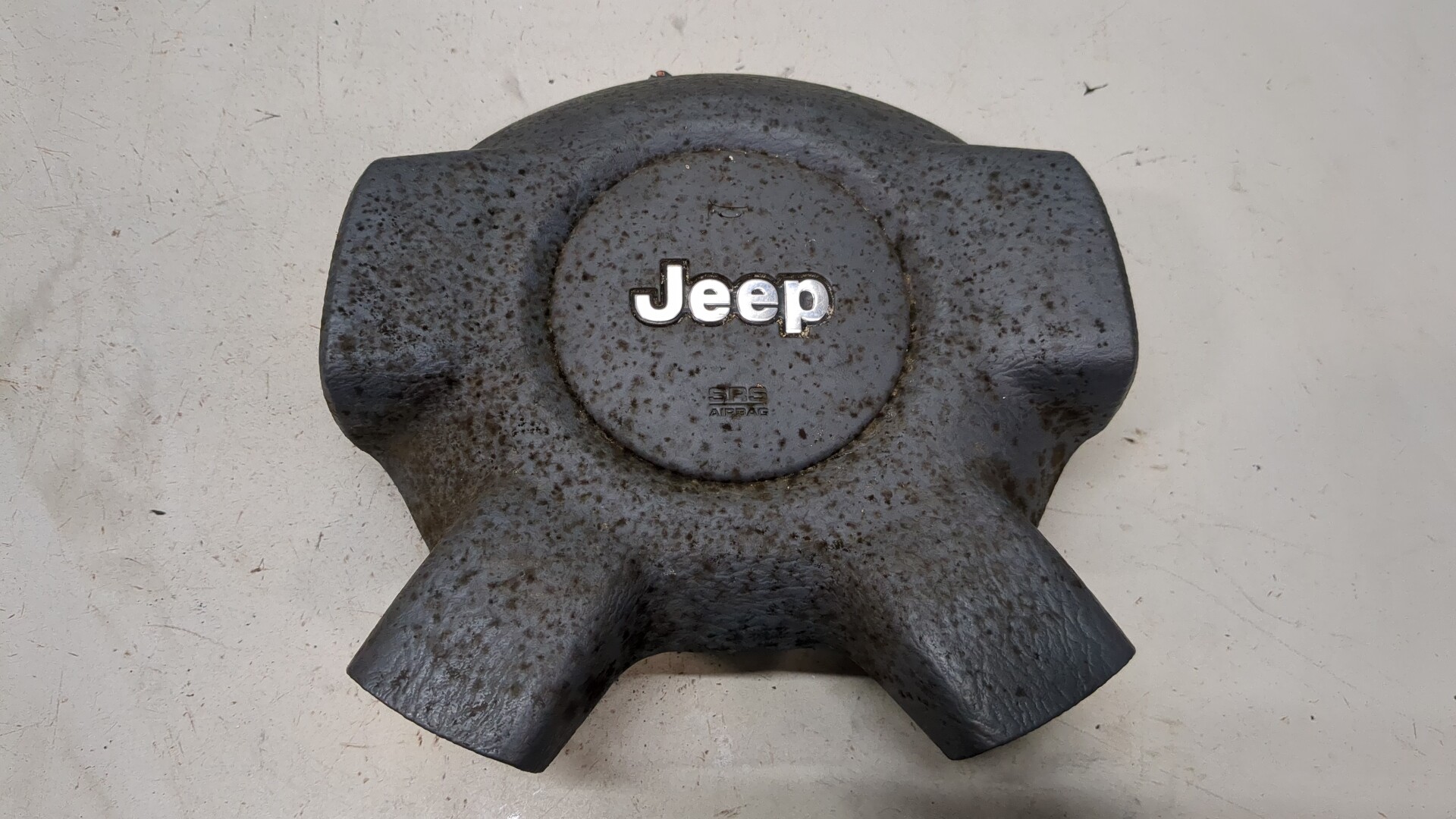 Подушка безопасности в рулевое колесо