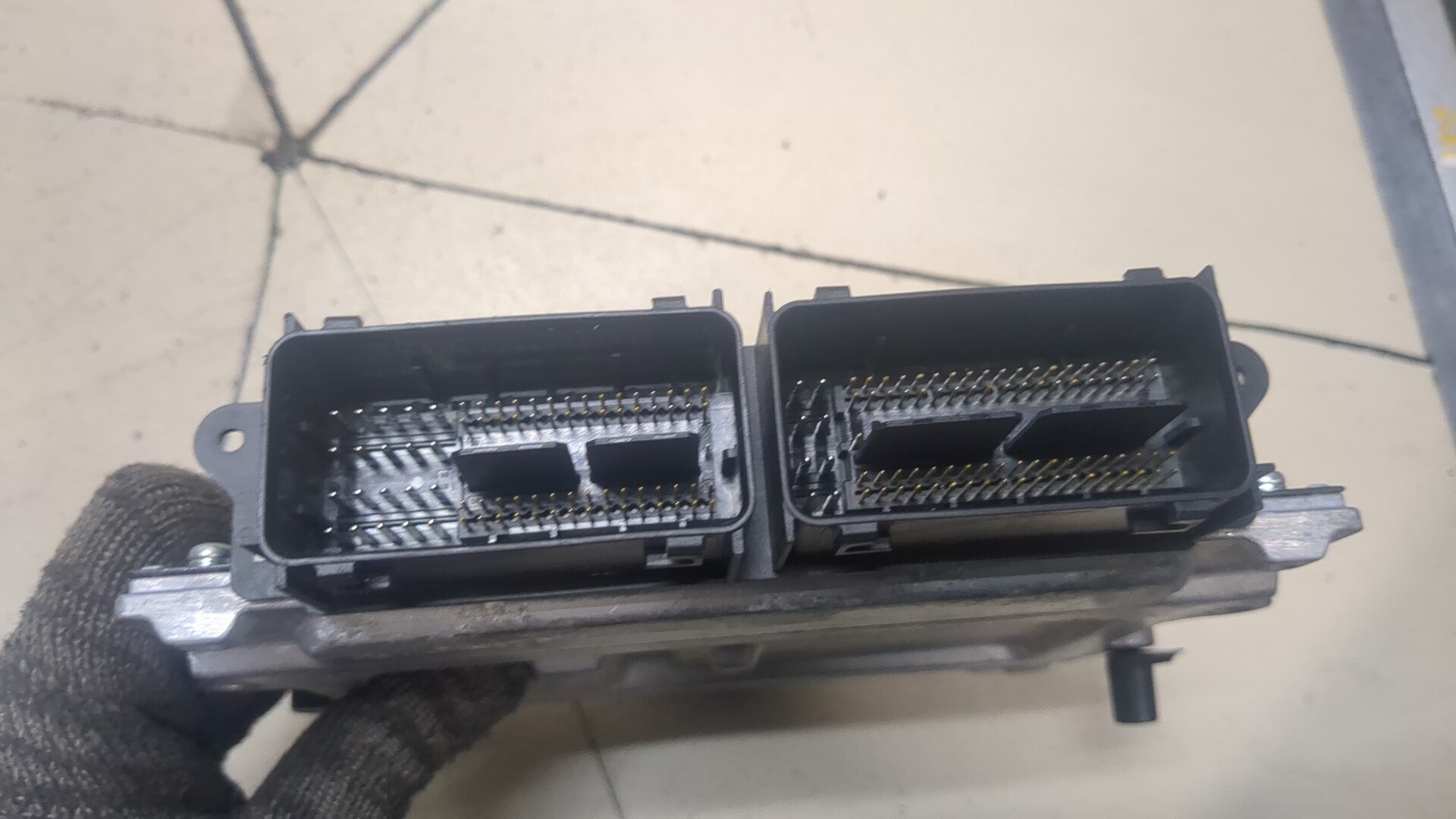 Блок управления двигателем