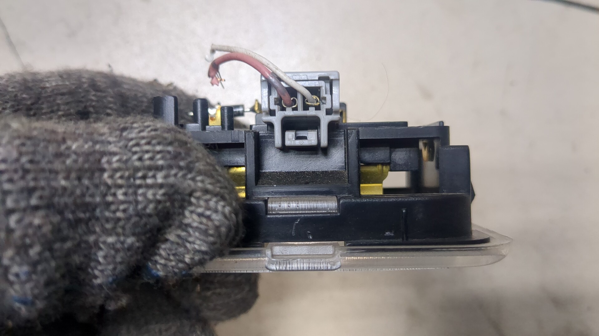 Плафон салонный