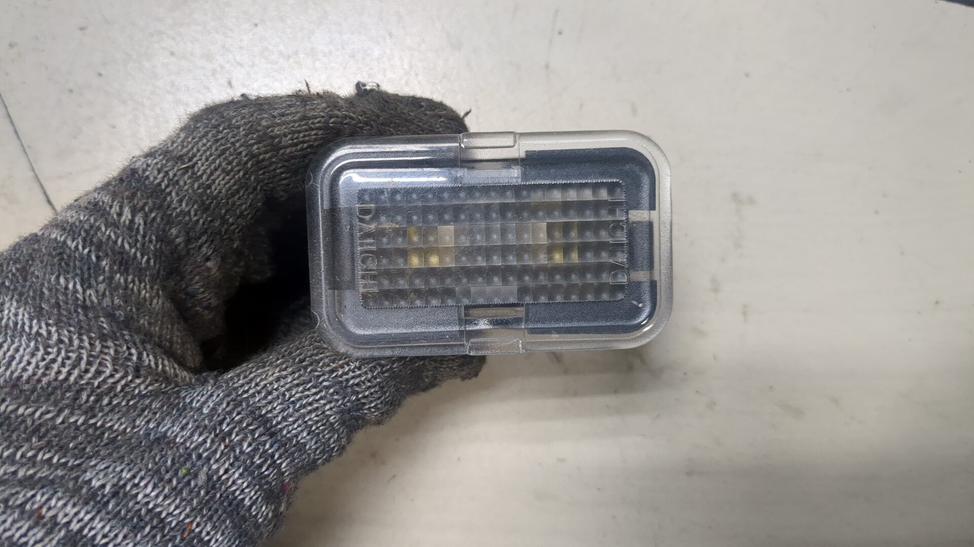 Плафон салонный