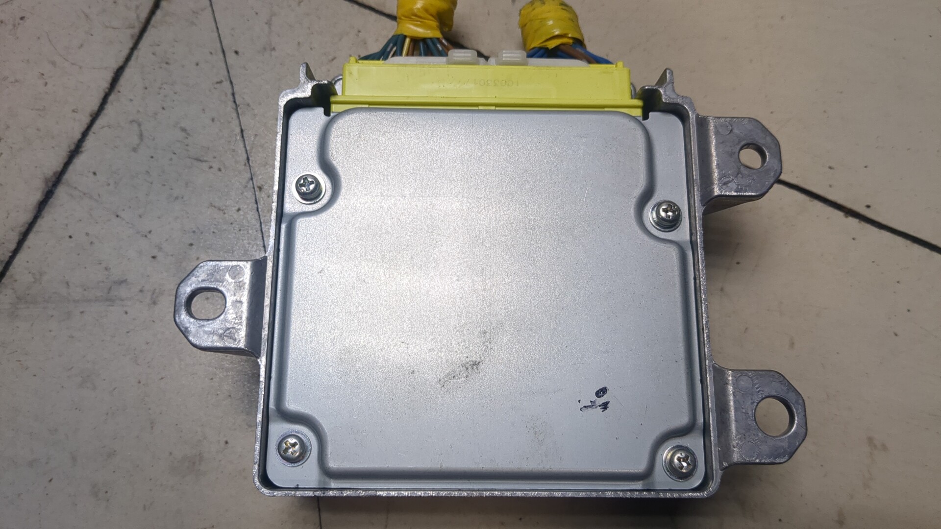 Блок управления подушек безопасности (AIR BAG)