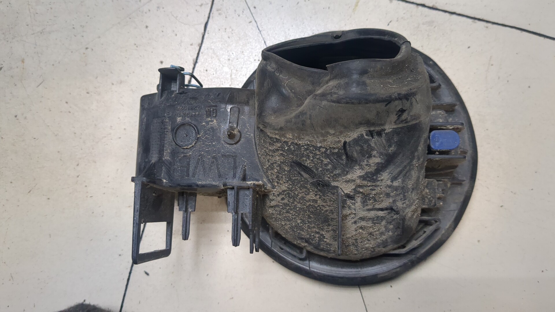 Лючок бензобака