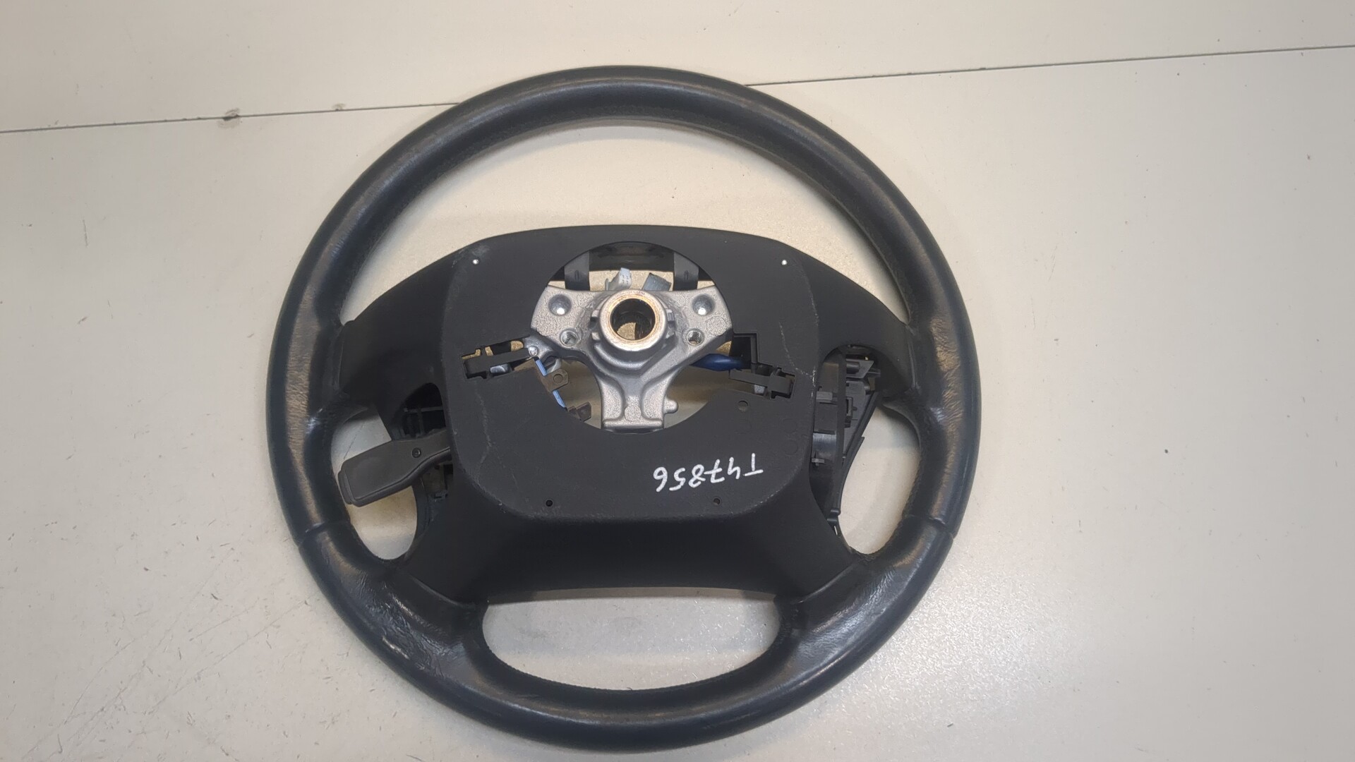 Рулевое колесо (руль)