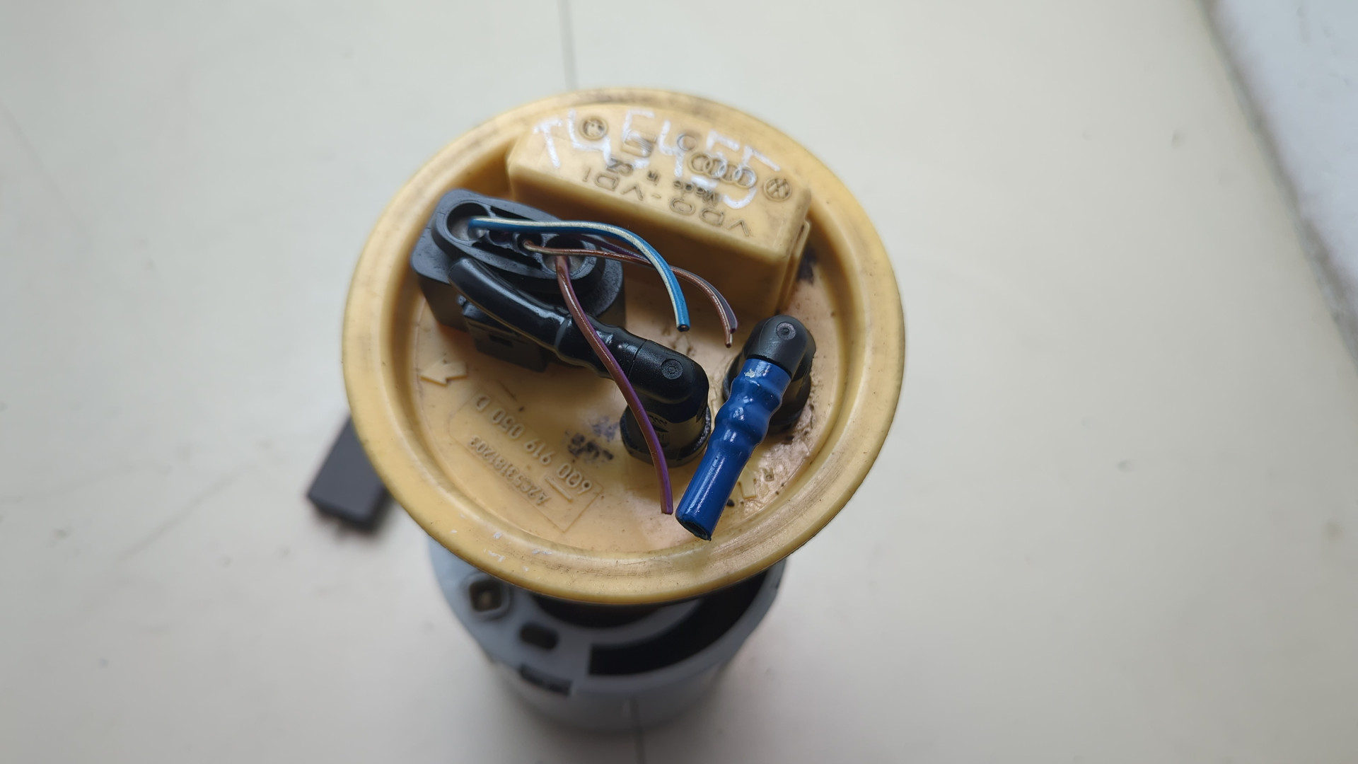 Насос топливный электрический