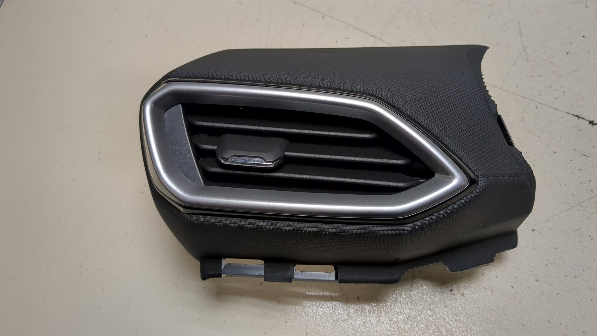 Дефлектор воздушный