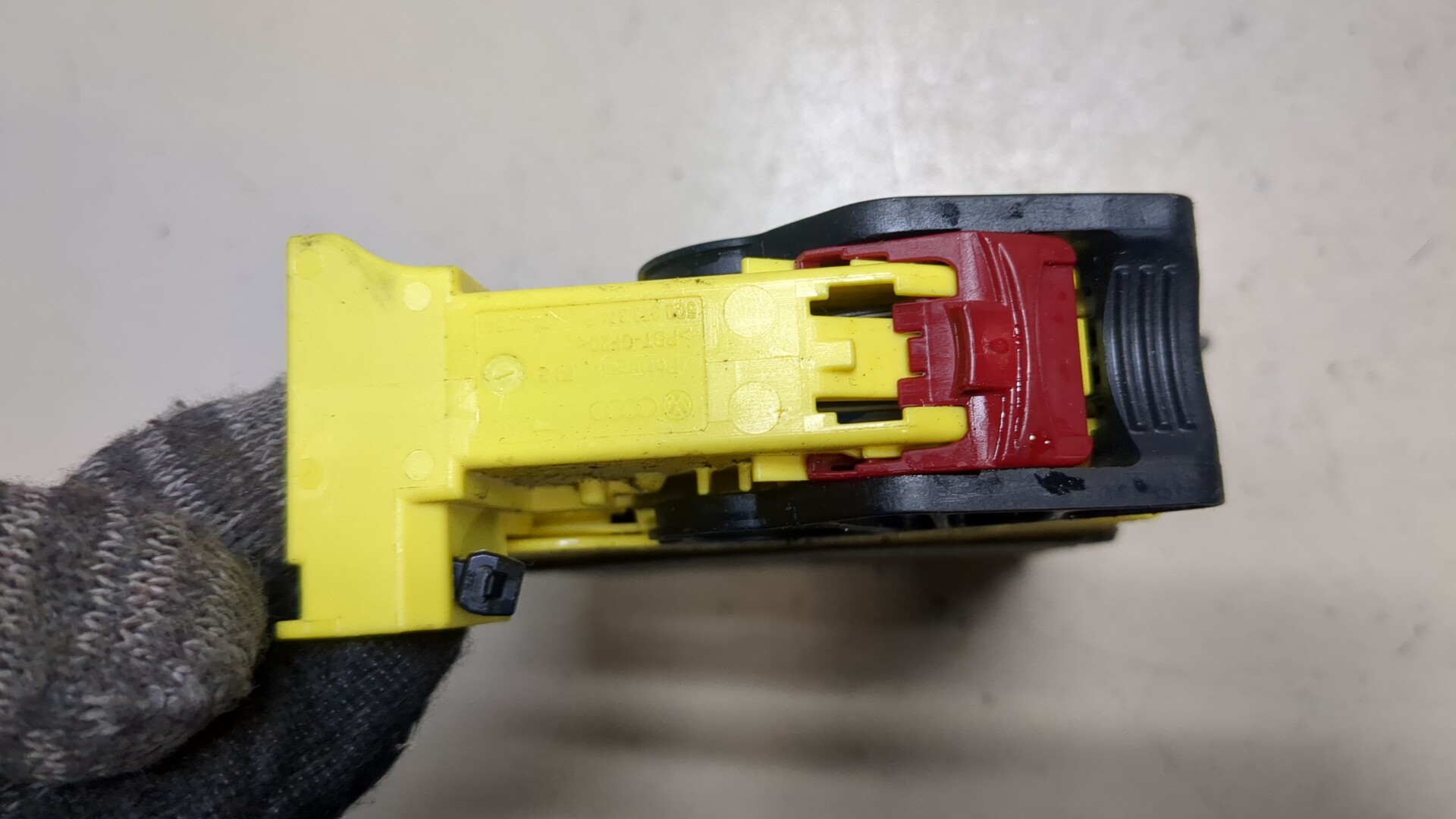 Блок управления подушек безопасности (AIR BAG)