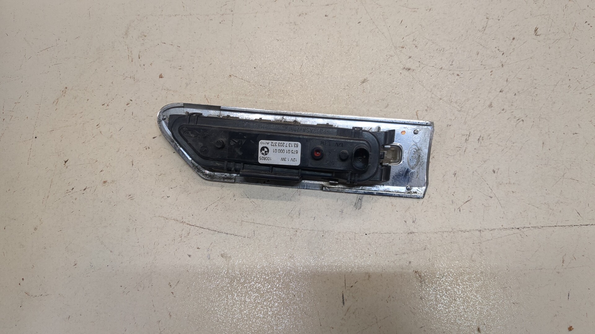 Указатель поворота правый